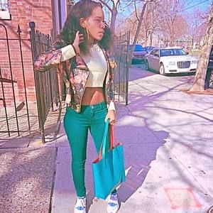 Meet your Posher, Aston