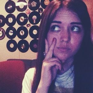 Meet your Posher, Caitlyn