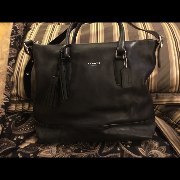 AUTHENT. DESIGN. LEATH. HANDBAGS EXCELL. COND. ! - Picture 1 of 2