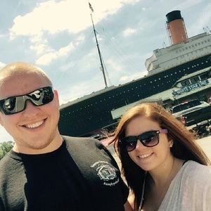 Meet your Posher, Caitlin