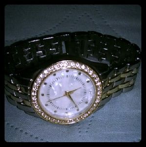 NWOT Women's watch