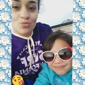 Meet your Posher, Stephaniee