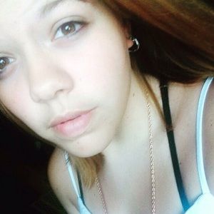 Meet your Posher, Adrianna