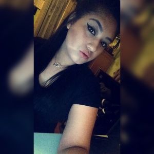 Meet your Posher, Karina