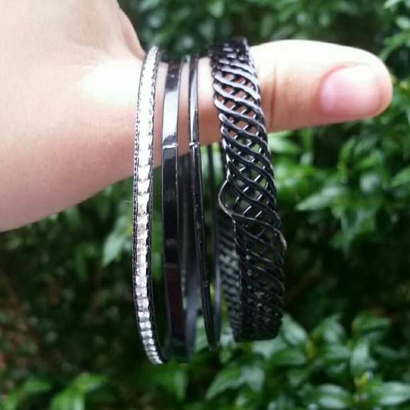 Black bangles - Picture 3 of 3