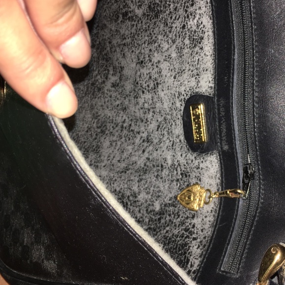 Extra pictures of Gucci bag