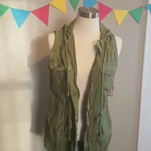 Army Green Sleeveless Hooded Jacket