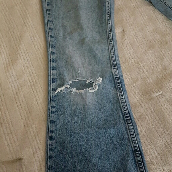 GAP JEANS (FLARE) DISTRESSED, SIZE 2 - Picture 2 of 4