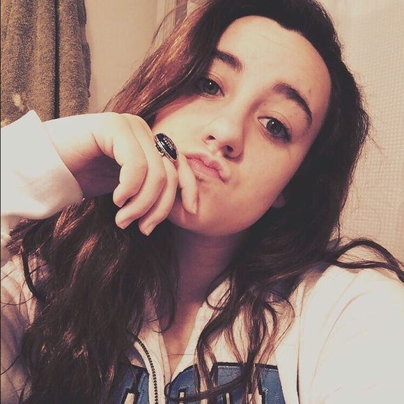 Meet your Posher, Kaitlyn