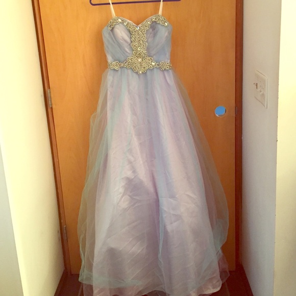 Fairytale dress - Picture 1 of 3