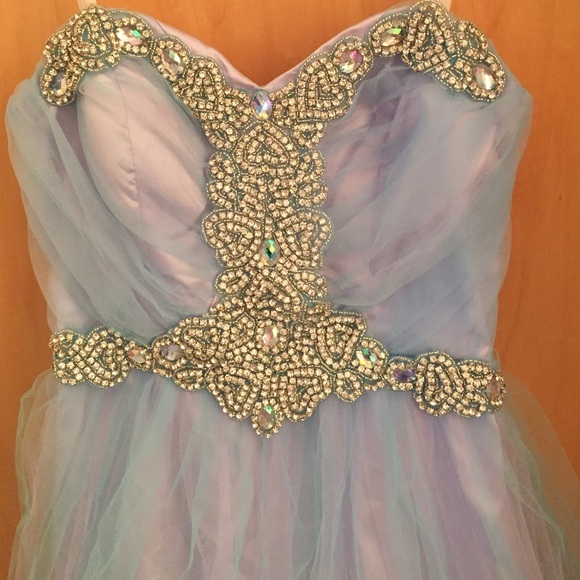 Fairytale dress - Picture 3 of 3