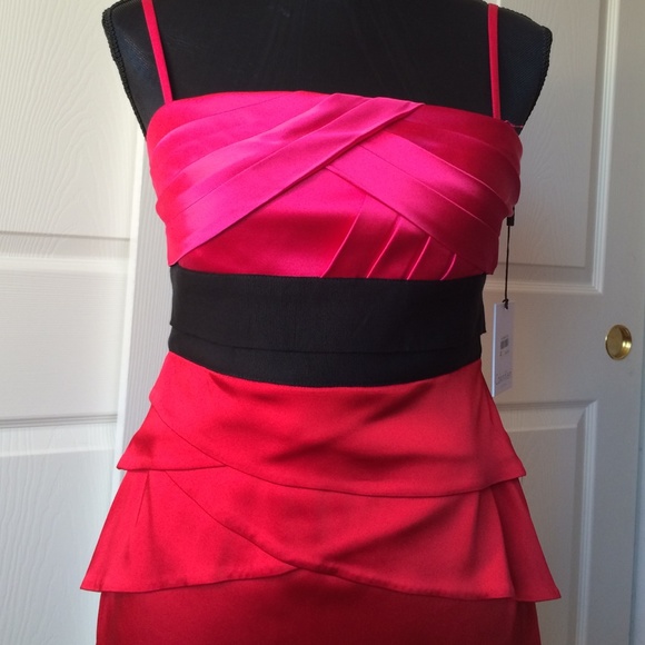 BRAND NEW CALVIN KLEIN THREE COLOR DRESS. - Picture 3 of 4