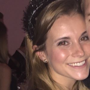 Meet your Posher, Casey