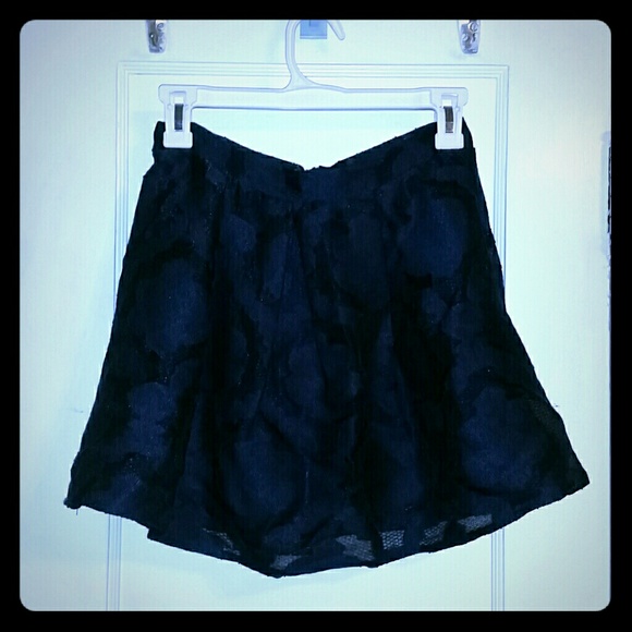 NWT sz M navy lace SAGE LOVE CULTURE skater skirt