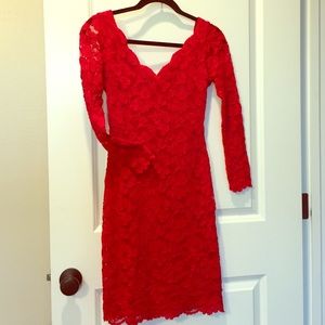Lace red dress