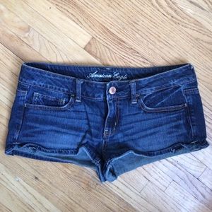 American Eagle AEO dark wash Jean shorts sz 8