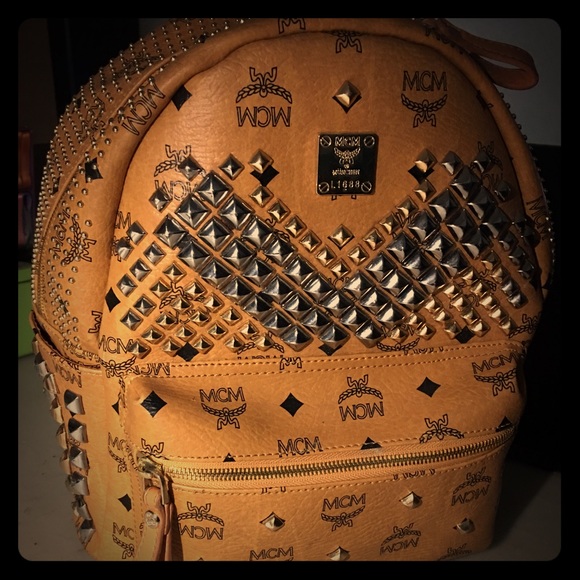 MCM BACKPACK 🌺