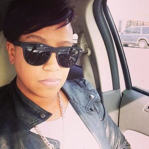 Meet your Posher, Alicia