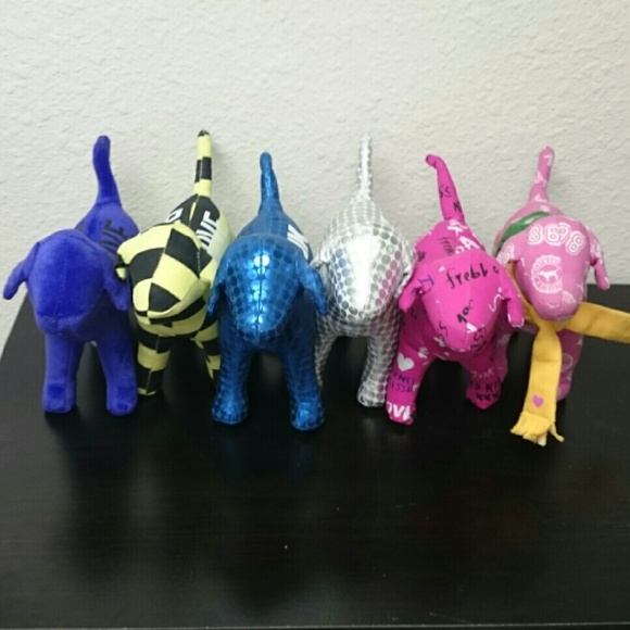 Vs pink dogs