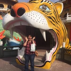 Meet your Posher, April