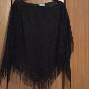 Black lace shawl 🚬no returns no trades