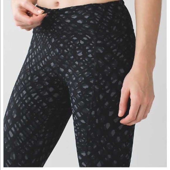 🚫SOLD🚫Lululemon tight stuff tight 6 new