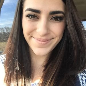 Meet your Posher, Aly