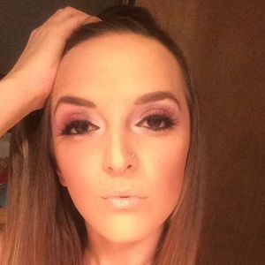 Meet your Posher, Madalynn