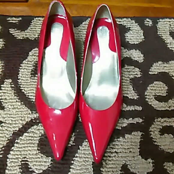 Nine West pumps