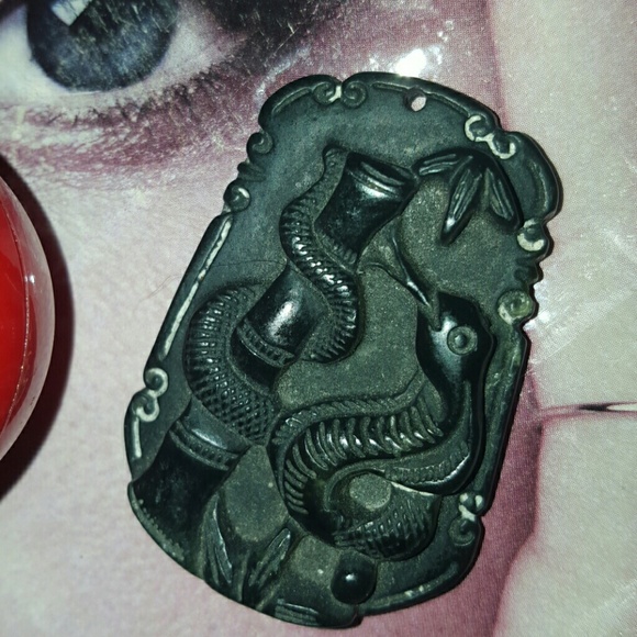 Hand carved year of THE SNAKE obsidian blk pndnt - Picture 2 of 3