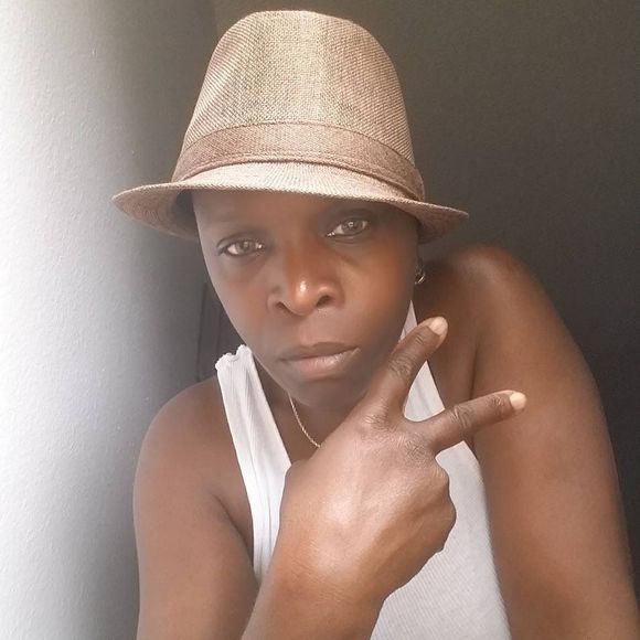 Meet your Posher, Casey - Picture 1 of 1