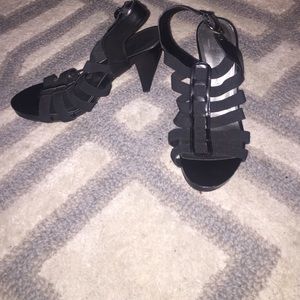 Marc Fisher gorgeous multi-strapped sandals