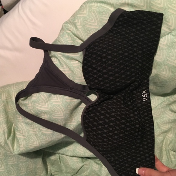 💓 Victoria Secret sports bra