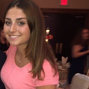 Meet your Posher, Stephanie