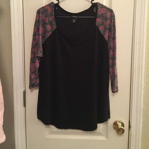 TORRID SIZE 1  SHIRT - PRICE FIRM
