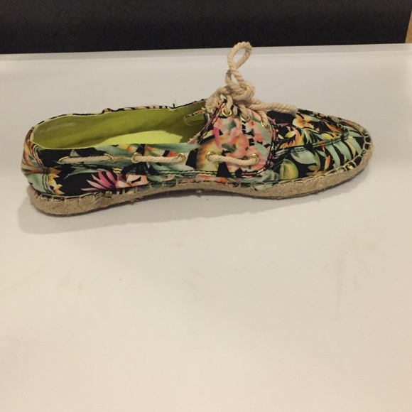 Tropical Arizona brand shoes - Picture 2 of 4
