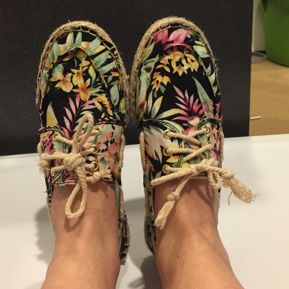 Tropical Arizona brand shoes - Picture 4 of 4