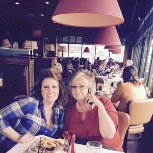 Meet your Posher, Jodee camp