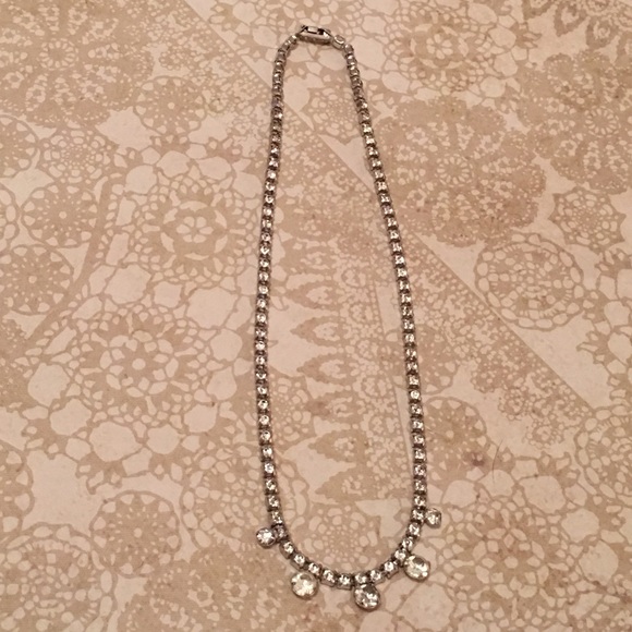 SOLD 🦋 Vintage Rhinestone necklace - Picture 2 of 4