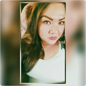 Meet your Posher, Arielle