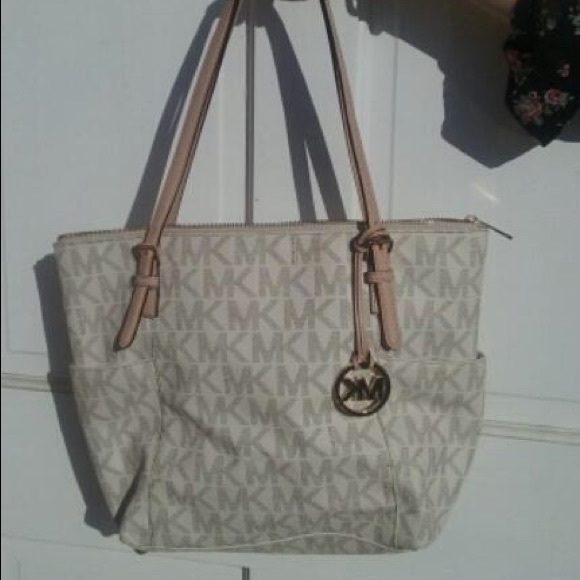 Michael Kors  purse
