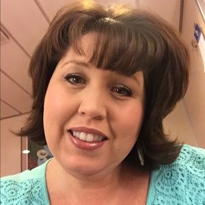 Meet your Posher, Stacy