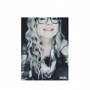 Meet your Posher, Haley