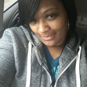 Meet your Posher, Denisesha