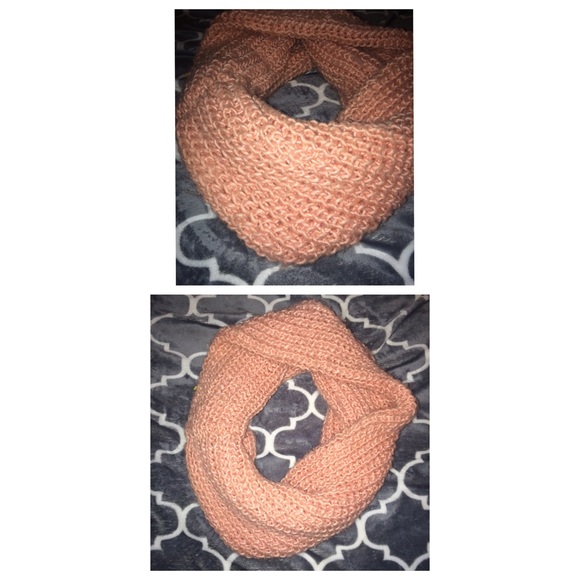 Infinity scarf