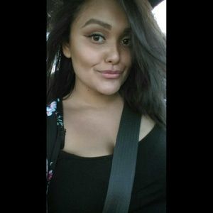 Meet your Posher, Yvette