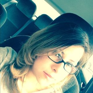 Meet your Posher, Lorena