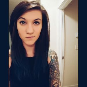 Meet your Posher, Lauren