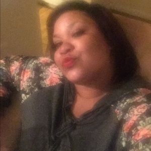 Meet your Posher, Lela