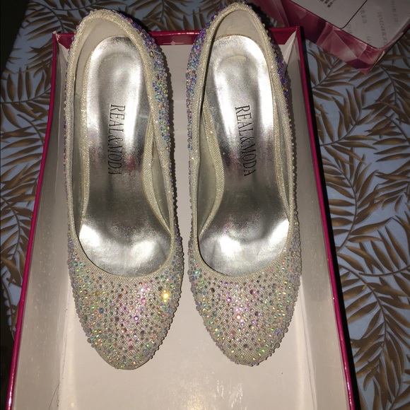 Wedding shoes - Picture 1 of 4